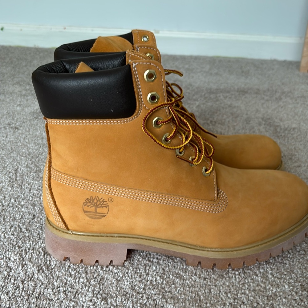 Timberland 6" Premium Wheat Waterproof Boots - Men's 9.5
